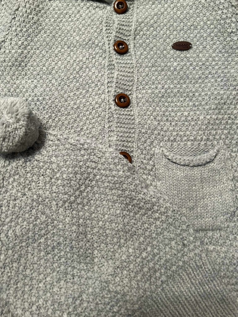 7E9F81CC-D05E-4E4C-B393-2C267A21D483