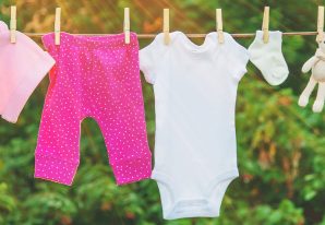 7 Συμβουλές για να κρατάτε τα ρούχα του μωρού σας καθαρά